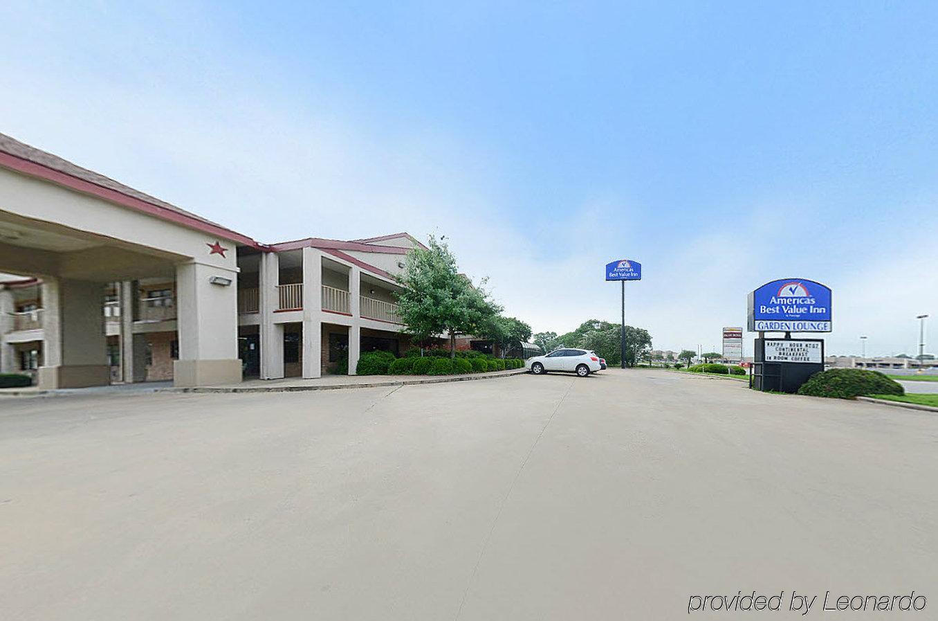American Inn-Sealy Exterior photo