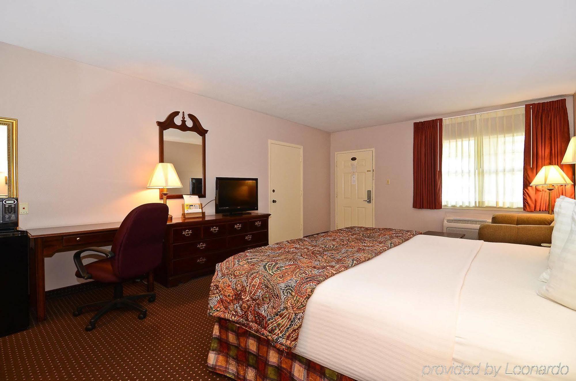 American Inn-Sealy Room photo